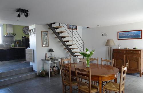 Stone House in Bricqueville Near Sandy Beach - Foto 8