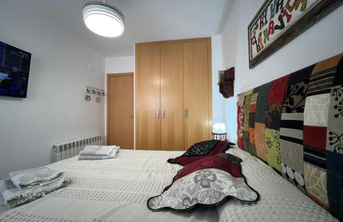 ACOGEDOR ÁTICO DÚPLEX EN TREMP - Foto 45