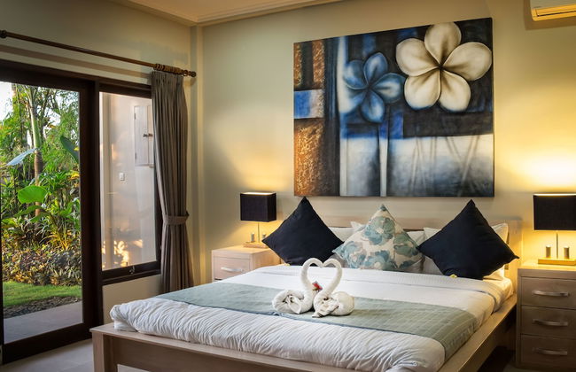 The Beach Front Villas - North Bali - Photo 2