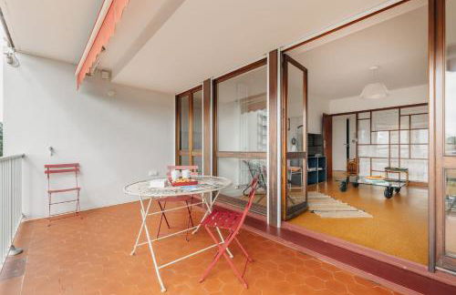 Sixties 64 2 bedrooms apartment with a balcony and parking in Biarritz - Foto 4