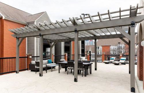 Stylish Downtown Nashville Condo with Patio & Free Parking - Foto 33