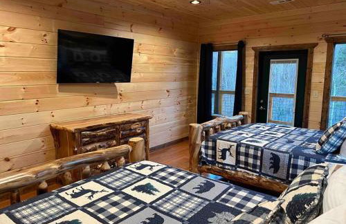 * * 4 Master Bedrooms, Views, Theater, Arcade, EVC - Photo 29