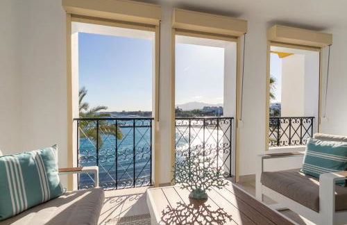 MARBELLA BANUS SUITES - Harbour Seafront Apartment - Foto 3