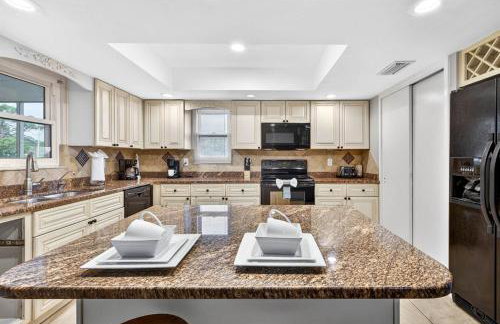 Heated PoolPing pongFoosballShort drive 2 Beach - Foto 15