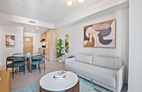 Stylish Apt with Rooftop Pool in Downtown Miami - Foto 16