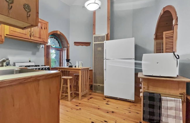 Kona - Hobbit House - Photo 12