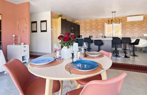 Maison familiale avec jardin calme et parking - Photo 10