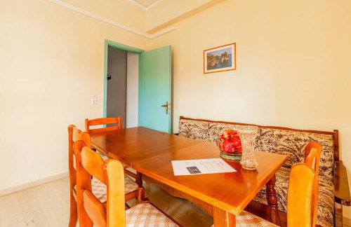 Spacious 5-Person Apartment by Alecos Studios - Foto 7