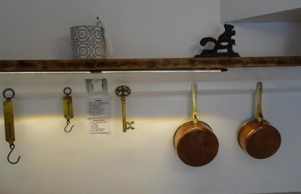 CHAMBRE du SABOTIER - Studio troglodytique - A 100 m Baignade en rivière - Location de Canoë - Circuits cyclo - Aire de pique-nique - 3 restaurants - Foto 12