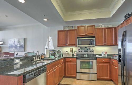 Beachfront Bliss on Dauphin Island with Pool Access! - Foto 8