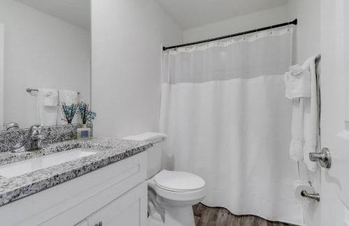 Luxury Retreat with Heated Saltwater Pool and Big Patio Perfect for 2 families - Foto 19