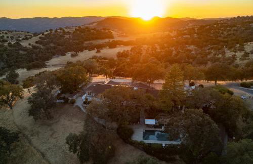 Yosemite Mountain Top Retreat Hilltop Manor Pool Spa - Foto 3