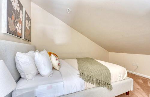 Elegant NW Portland Suites - Central Walkable Stay - Photo 8