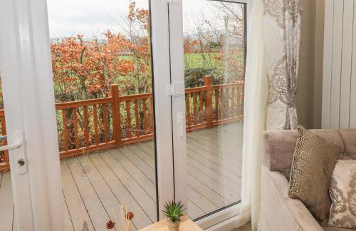 Avonal Lodge 24 - Photo 5