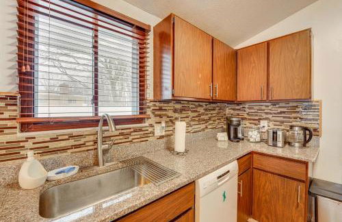 Close to Hospitals and Downtown Cleveland Home - Foto 13