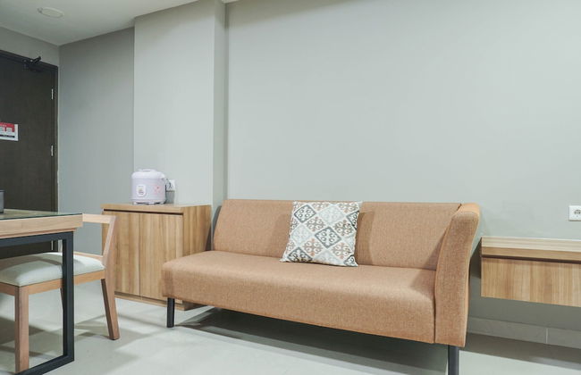 Elegant 1BR Apartment with Working Space Mustika Golf Residence - Foto 16