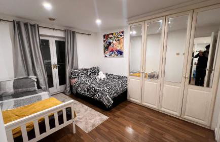 Kensington Olympia 2 bed Cosy Apartment - Foto 2