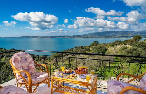 Toumazatos House Kefalonia with Sea & Sunset View - Foto 1