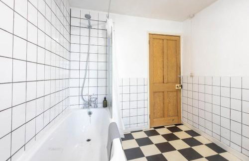 Large House, Garden, 3 Bedrooms - Foto 7