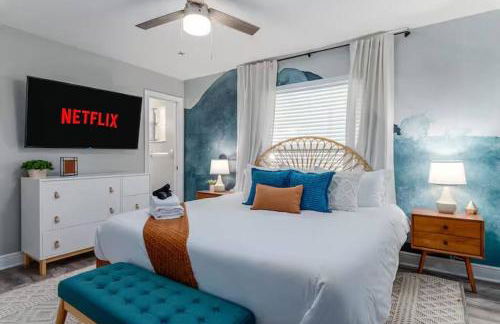 New listing~10 min to beach~Back yard fun~Pool - Foto 14