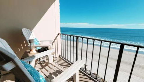 *OCEAN FRONT* Pier-adise 2Bed/2Bath, Sleeps 8 - Photo 2