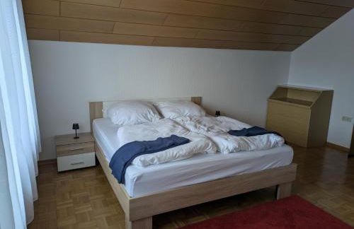Ferienwohnung Gerstetten 85 qm - 2 Schlafzimmer - Küche mit großem Essbereich - Wohnzimmer - Balkon - Bad - ruhige Lage - Foto 18