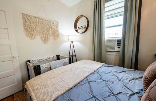 Bloom and Relax Historic 1BR in Downtown - Foto 44