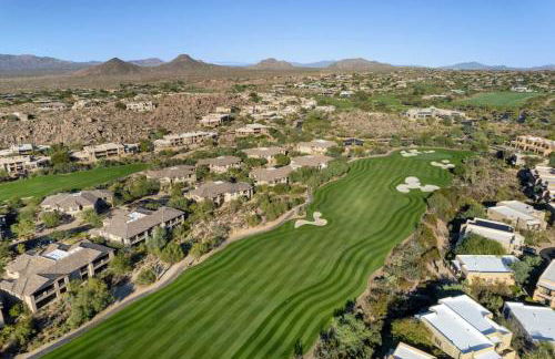 White Feather - Golf BBQ Patio Pool & Spa Access - Foto 58