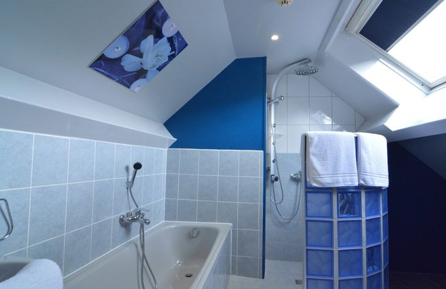 Luxurious Accommodation, Sauna, Hot Tub, Solarium, Private Bathrooms - Photo 18