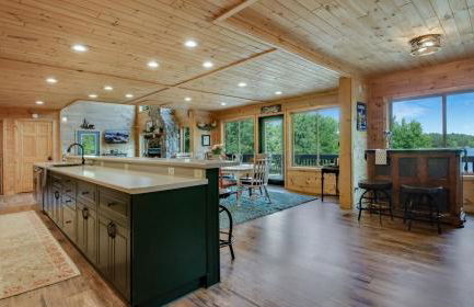 Lake And Trails Lodge Lake Access Sleeps 23 - Foto 18