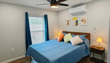 Lovely unit central location - Photo 2