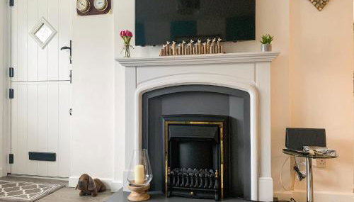 Corner Cottage - Photo 3