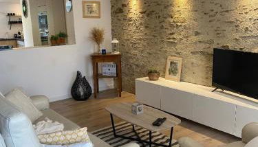 Charmante maison en pierre, avec terrasse et jardin privé - Foto 5