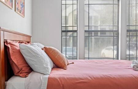 2 MI to USF + Long Term Stays allowed + Gym + Pool - Foto 46