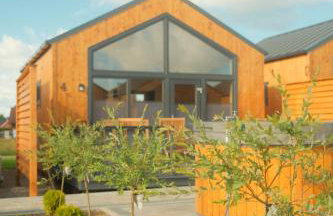 Nadmorskie Chatki - SAUNA - OPCJA Z PRYWATNĄ BALIĄ KĄPIELOWĄ LUB BEZ - Foto 3