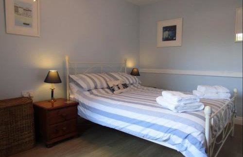 Beautiful & Peaceful Garden Retreat at 'The Lower Deck' - Foto 7