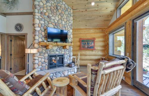 Cozy Riverfront Cabin about 1 Mi To Buena Vista - Photo 2