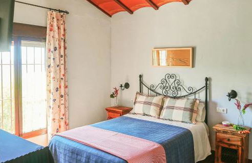 Nice Home In Estepa With Wifi - Photo 23