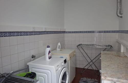 Grandparents' House - Photo 23