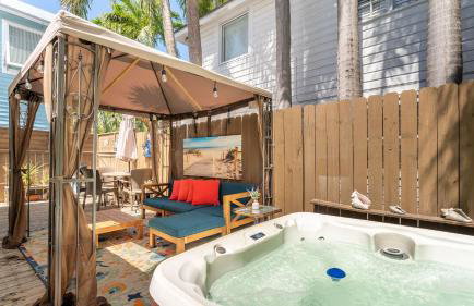 Casita de Catherine by Avantstay 1 Block to Duval St w/ Hot Tub! - Foto 4