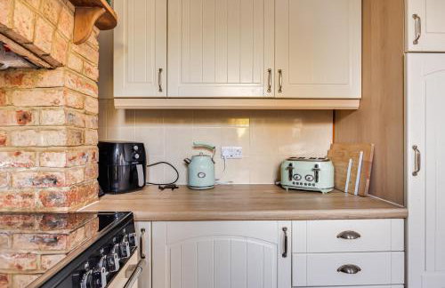 West Street House with Free Parking, Smart TV and Fast Wifi by Yoko Property - Foto 13