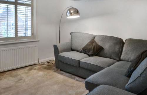 Grosvenor Apartment - Photo 3