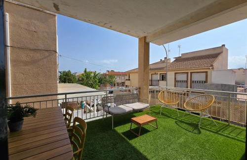 Apartamento con terraza cerca del mar - Foto 19
