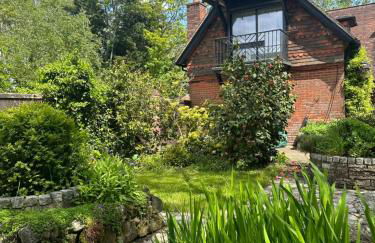 Beautiful 3 bed cottage in Lymington. Perfectly located for Coast and New Forest - Foto 1
