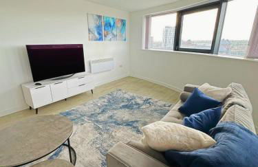 Stylish Haven with Ample Space - Foto 11