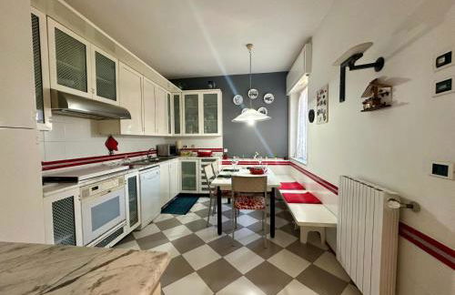 Villa Marcellina - Piazza San Giovanni, Giardino Privato, Jacuzzi e Barbecue - Foto 16