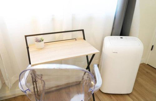 Cozy 2B1B Guest House with Private Entrance and Parking - Foto 6