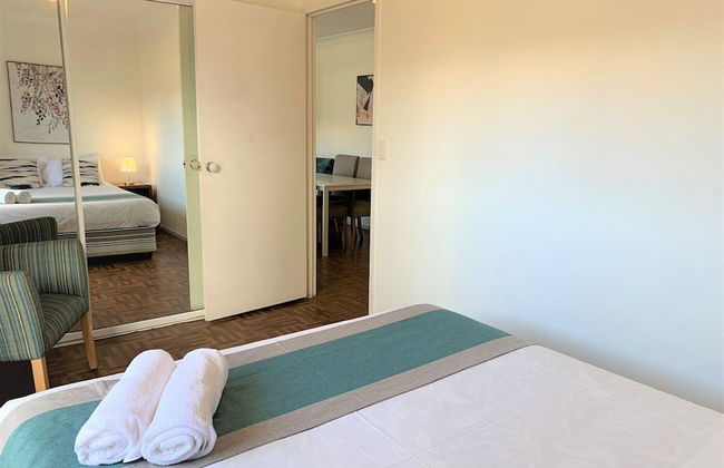 Broadwater Keys - Foto 35