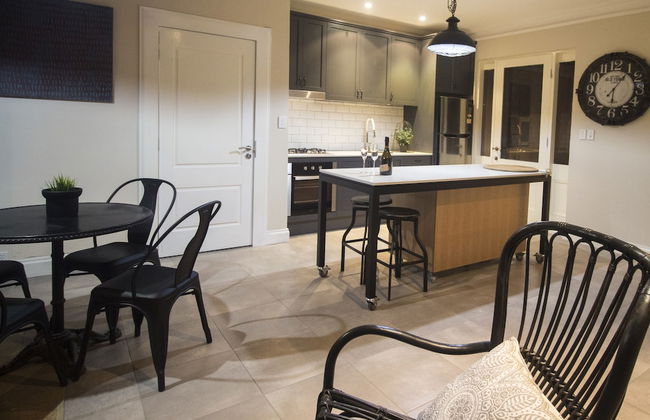 The Retreat at Stirling - Photo 8