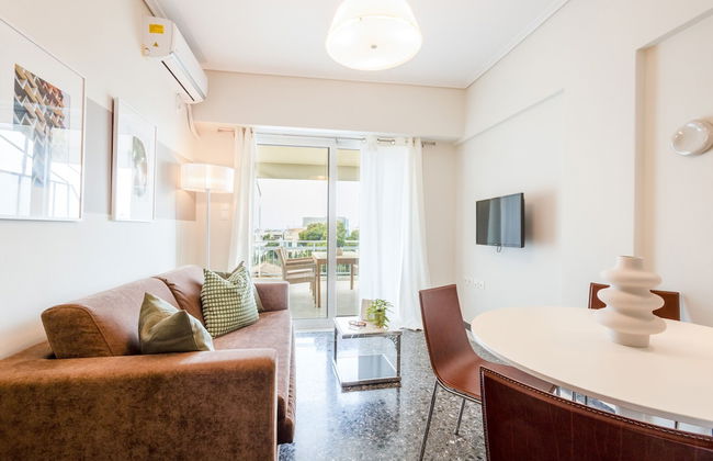 Beachfront 2-bedroom Stay in Voula - Photo 24